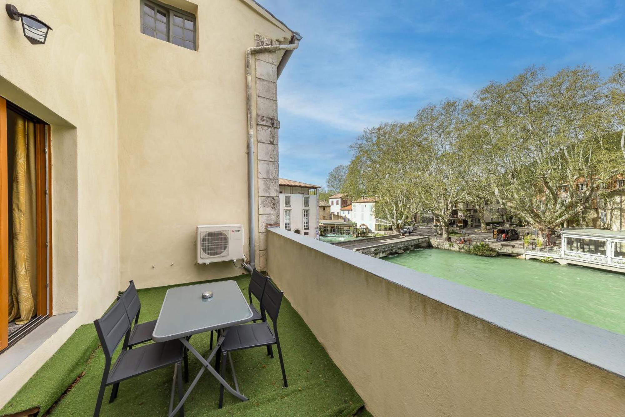 Le Chateau Olive Et Raisin Fontaine-de-Vaucluse Zimmer foto